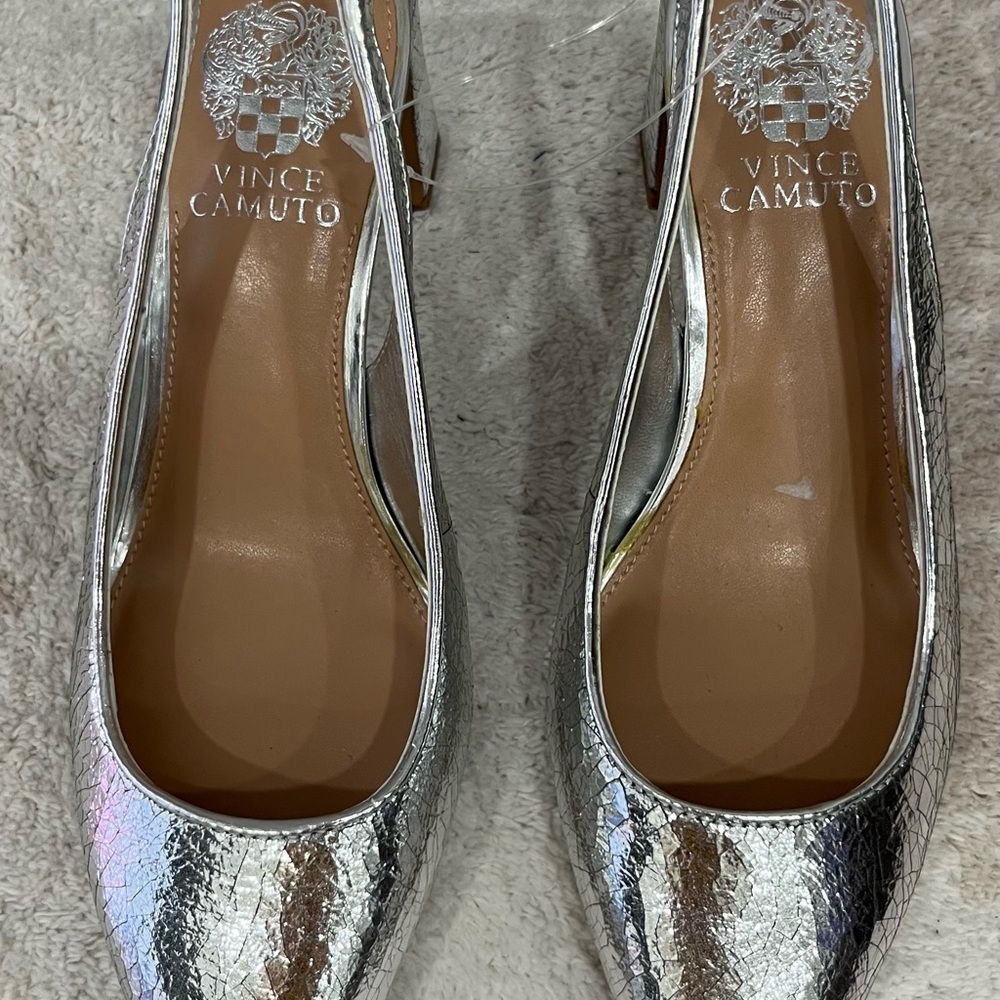 Vince Camuto Silver Crackled Slingback Heels Pointed Toe‎ Block Heel – New